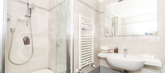 3 bedrooms Apartment in Milan, Italy No. 316362 25