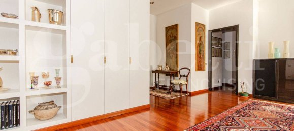 3 bedrooms Apartment in Milan, Italy No. 316362 15