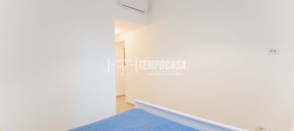 2 bedrooms Apartment in Milan, Italy No. 243997 11