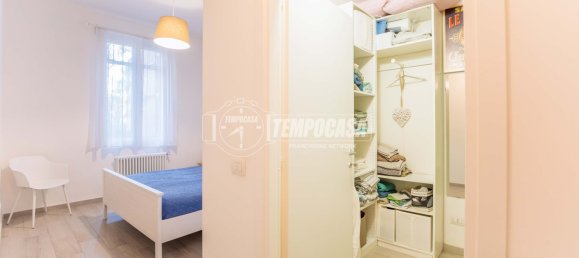 2 bedrooms Apartment in Milan, Italy No. 243997 8