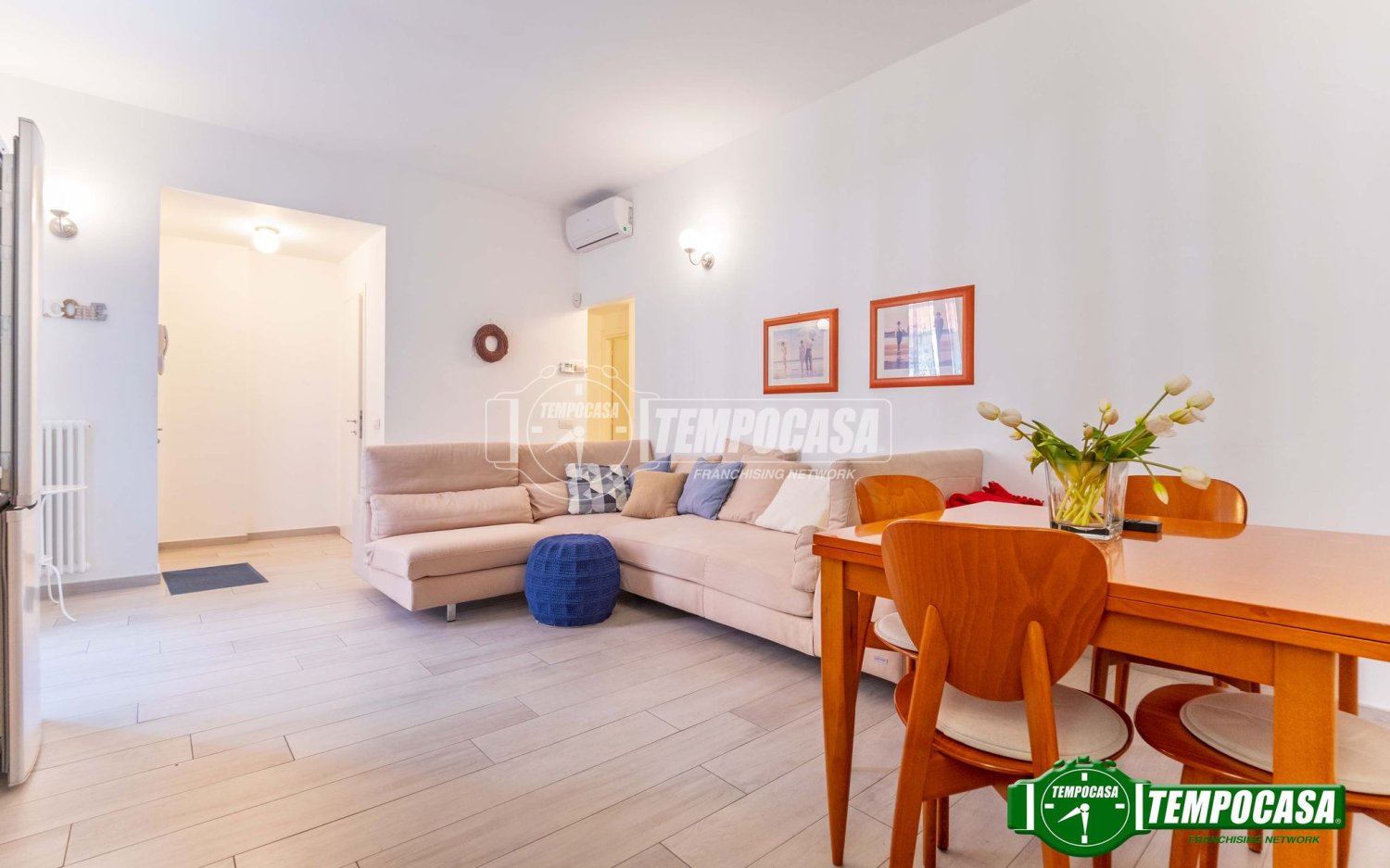 2 bedrooms Apartment in Milan, Italy No. 243997