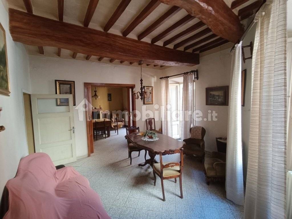 5 bedrooms House in Paciano, Italy No. 268282