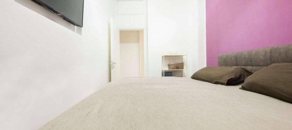 3 rooms Apartment in Genoa, Italy No. 37081 15