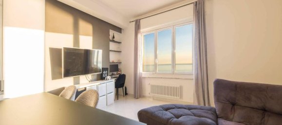 3 rooms Apartment in Genoa, Italy No. 37081 49