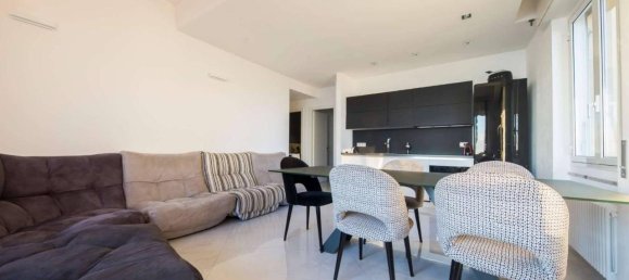 3 rooms Apartment in Genoa, Italy No. 37081 52