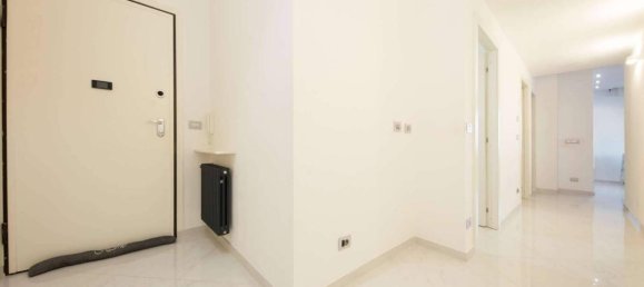 3 rooms Apartment in Genoa, Italy No. 37081 56