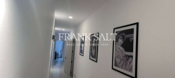 2 bedrooms Apartment in Qormi, Malta No. 11618 2