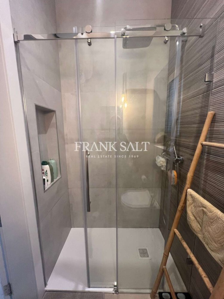 2 bedrooms Apartment in Qormi, Malta No. 11618