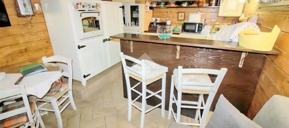 4 rooms Villa in Parma, Italy No. 15117 17