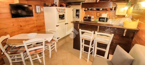 4 rooms Villa in Parma, Italy No. 15117 36