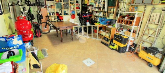 4 rooms Villa in Parma, Italy No. 15117 16