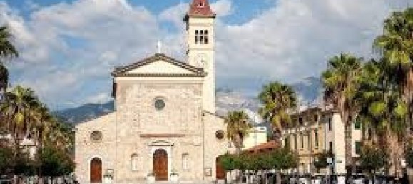 Дом с 3 спальнями в Каррара, Италия № 48112 24