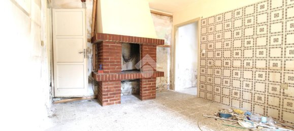 Дом с 4 комнатами в Креаццо, Италия № 170710 20