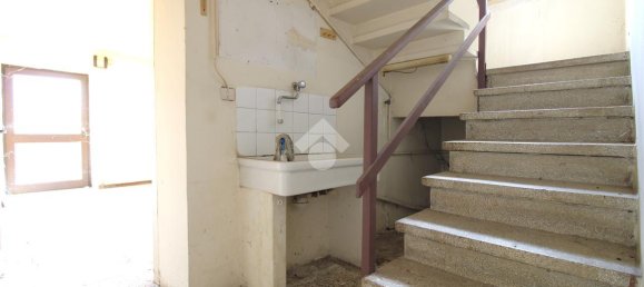 Дом с 4 комнатами в Креаццо, Италия № 170710 18