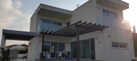 3 bedrooms Villa in Limassol, Cyprus No. 2091 8