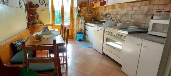 Casa de 6 divisões em Prato, Italy N.º 136362 7