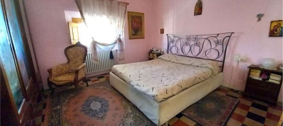 Casa de 6 divisões em Prato, Italy N.º 136362 29