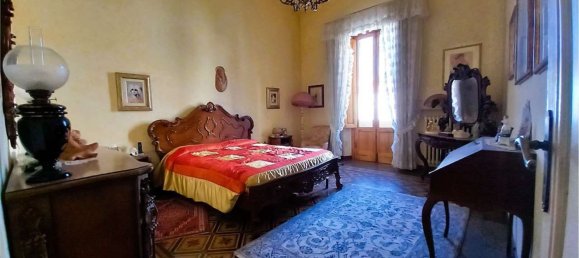 Casa de 6 divisões em Prato, Italy N.º 136362 19