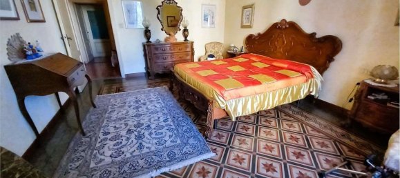 Casa de 6 divisões em Prato, Italy N.º 136362 17