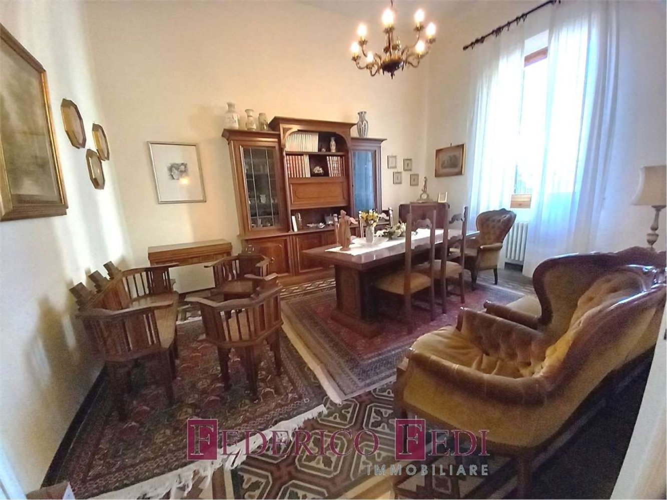 Casa de 6 divisões em Prato, Italy N.º 136362