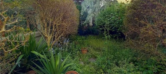 Casa de 6 divisões em Prato, Italy N.º 136362 10