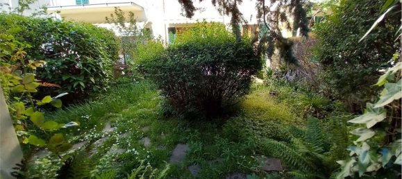 Casa de 6 divisões em Prato, Italy N.º 136362 12