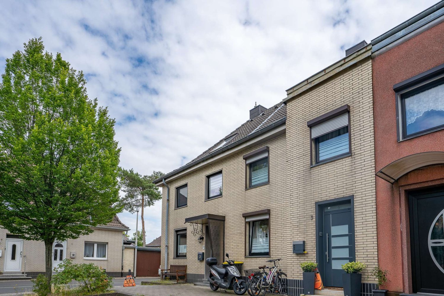 4 bedrooms Townhouse in Duren, Germany No. 112459