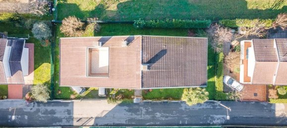 3 bedrooms Villa in Padua, Italy No. 341719 23