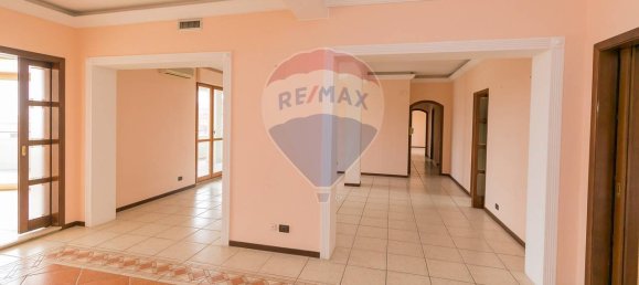 3 bedrooms Penthouse in Syracuse, Italy No. 250597 18