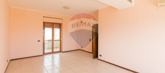 3 bedrooms Penthouse in Syracuse, Italy No. 250597 2