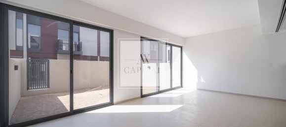 3 chambres Maison de ville à Dubai Land, UAE No. 50835 5