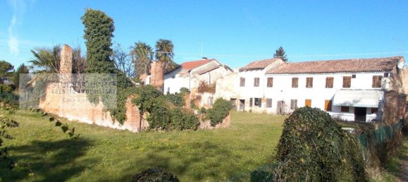 6 rooms House in Zero Branco, Italy No. 264485 2