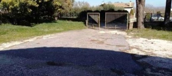 Lagerhaus in Civita Castellana, Italy 220m², Nr. 102955 5