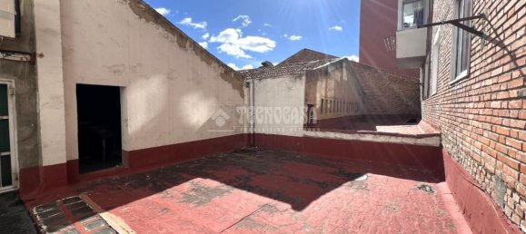 Imóvel comercial em Valladolid, Spain 210 m² N.º 28985 10