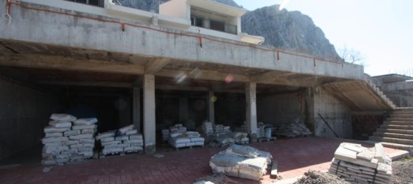 12 bedrooms Villa in Budva, Montenegro No. 400 7