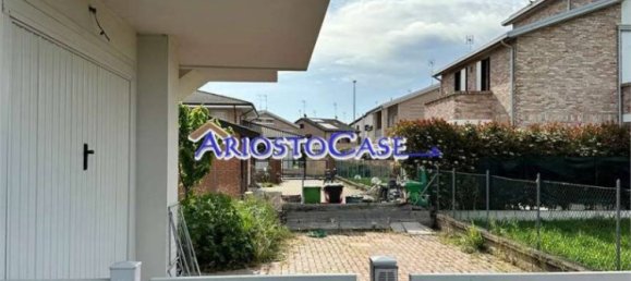 3 bedrooms House in Occhiobello, Italy No. 58190 22