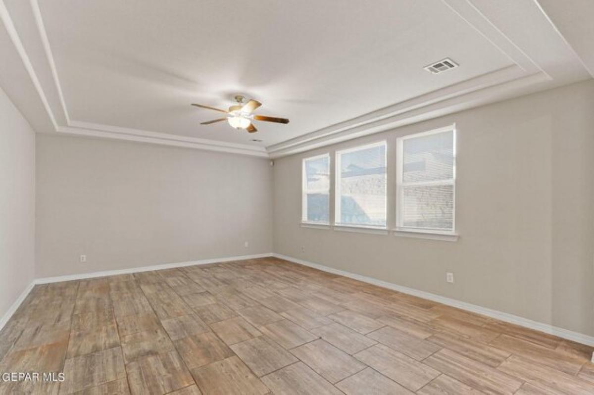 Casa de 4 dormitorios en El Paso, USA No. 439203