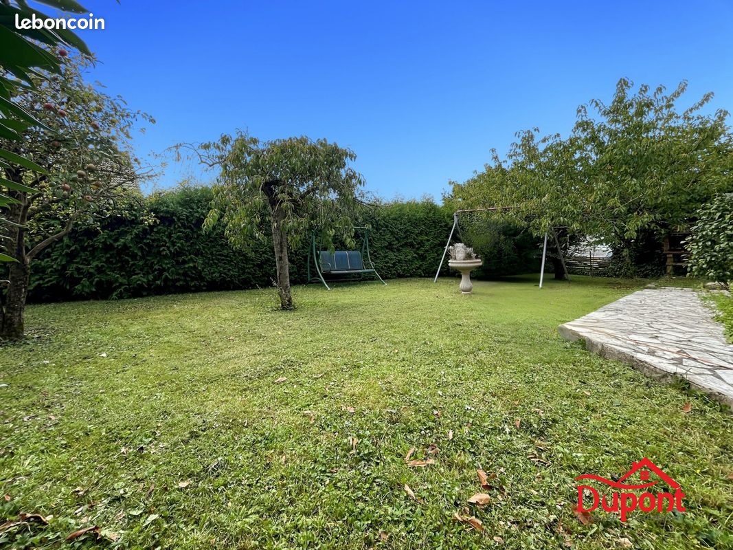 Casa de 4 dormitorios en Montescourt-Lizerolles, France No. 243046