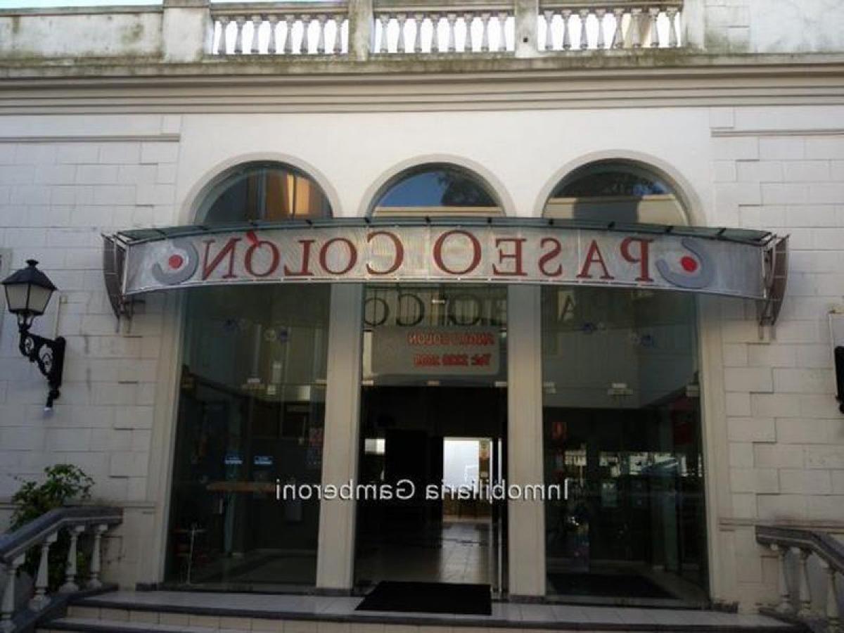Propiedad comercial en Montevideo, Uruguay No. 13073