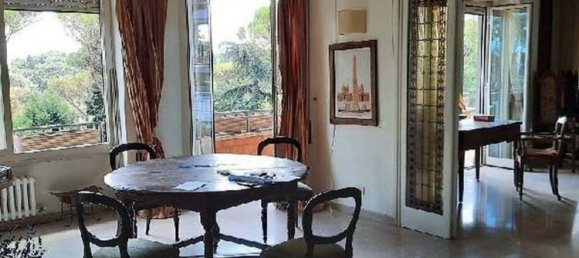 5 rooms Apartment in Rome, Italy No. 185651 2