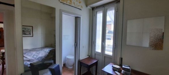 5 rooms Apartment in Rome, Italy No. 185651 5