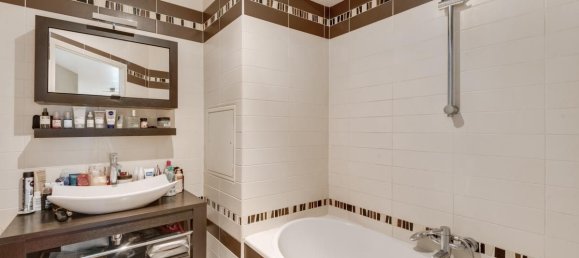 4 bedrooms Duplex in Courbevoie, France No. 327146 11