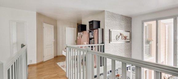 4 bedrooms Duplex in Courbevoie, France No. 327146 6