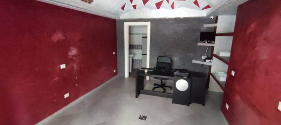 Propiedad comercial de 1 habitación en Messina, Italy No. 47433 8