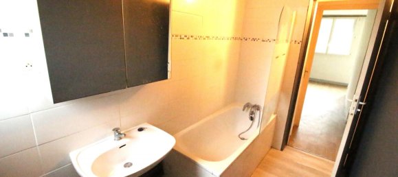 3 bedrooms Apartment in Tours, France No. 52433 6