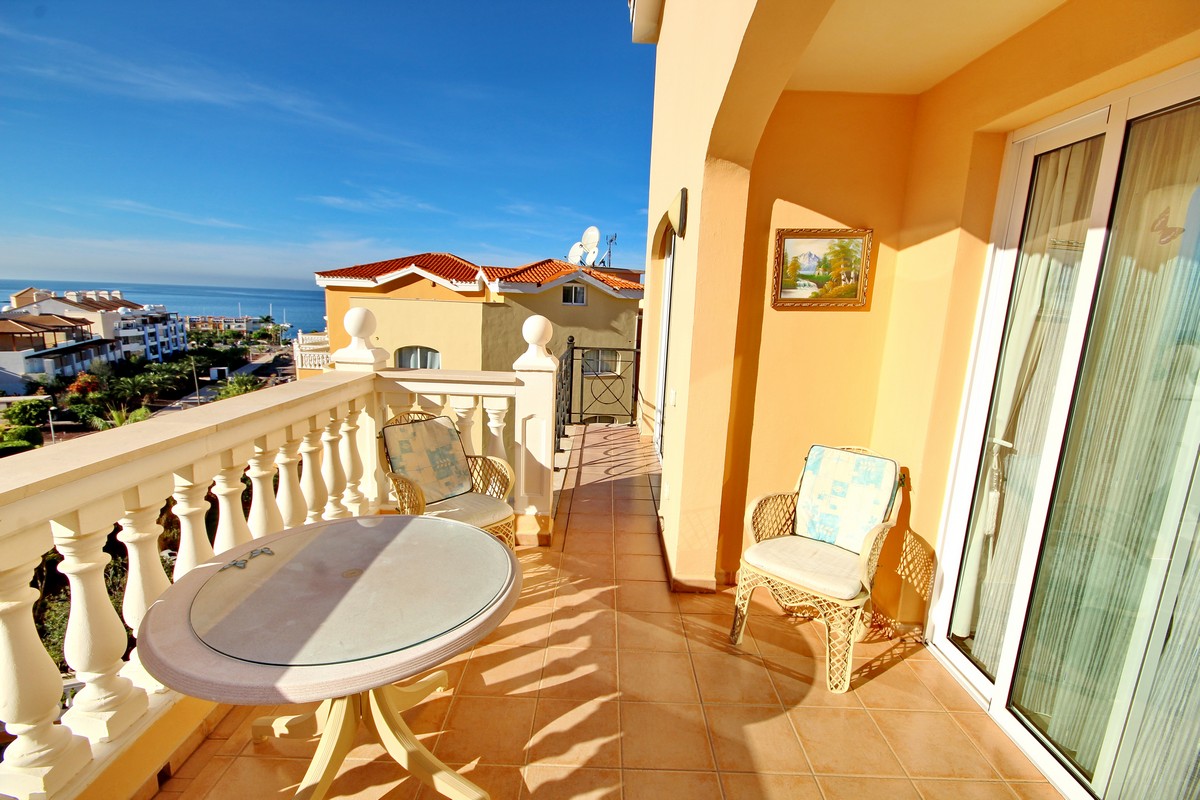 3 bedrooms Penthouse in Los Cristianos, Spain No. 741