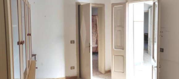 Дом с 6 комнатами в Lequile, Италия № 105455 4