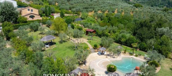 3 غرف نوم فيلا في Barberino Tavarnelle, Italy رقم 324457 45