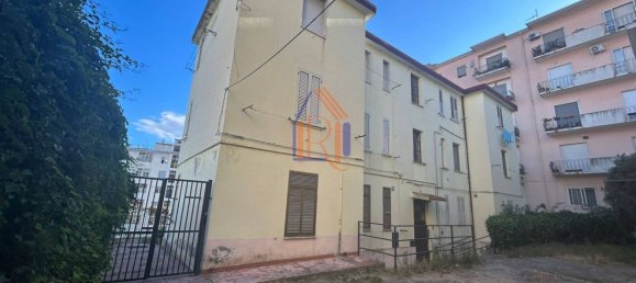 2 rooms Apartment in Catanzaro, Italy No. 288634 4