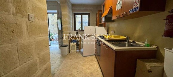 5 bedrooms Townhouse in Sliema, Malta No. 1499 6